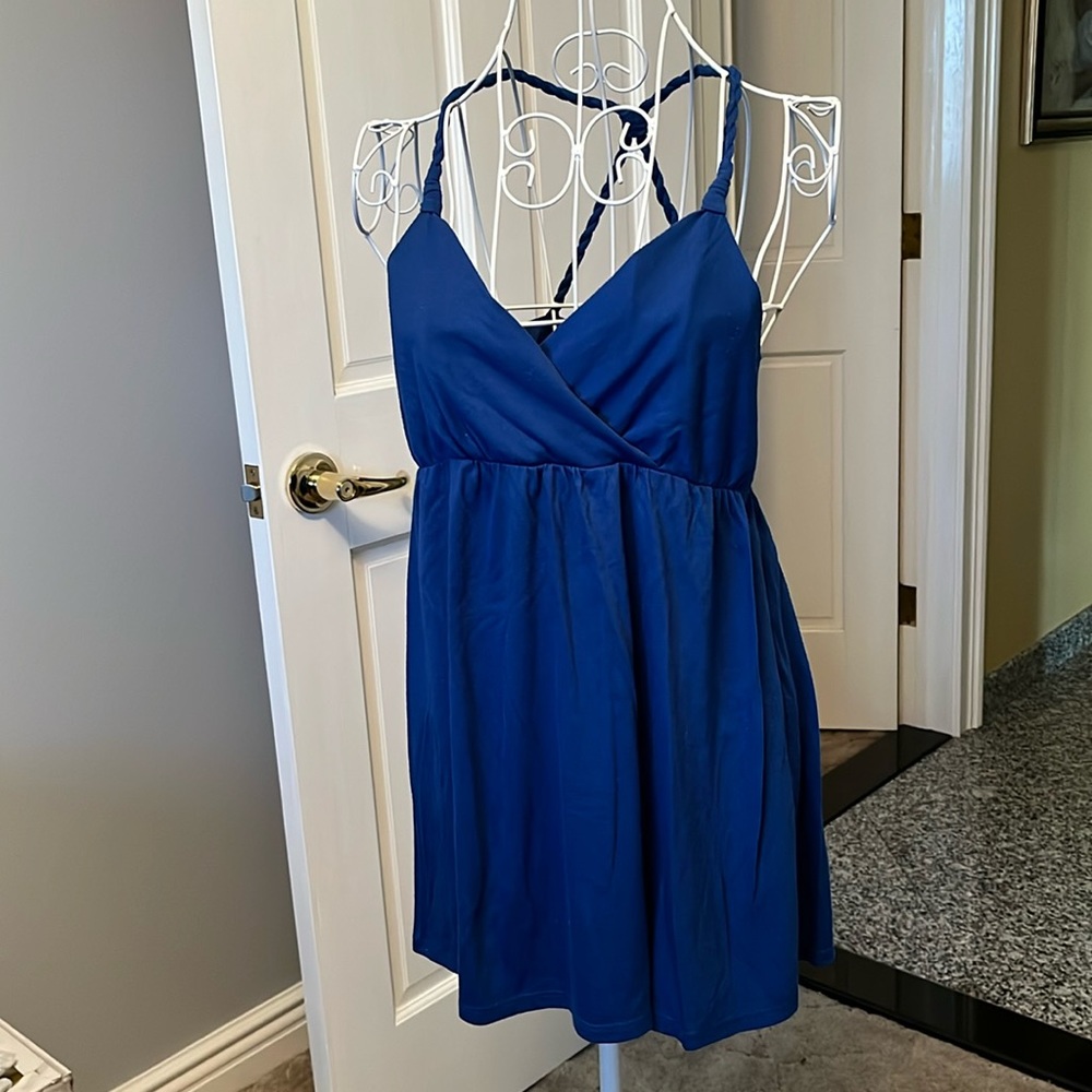 2 tops - Picture 2 of 5